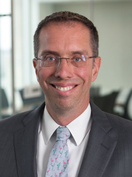 Headshot of Robert Weller, CFA®
