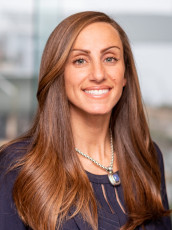 Photo of Rebecca Dorfman